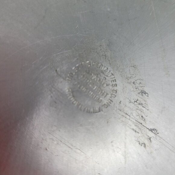 Vtg Hand Wrought Aluminum Serving Bowl Floral Roses Embossed Wilson Specialties - Picture 16 of 16